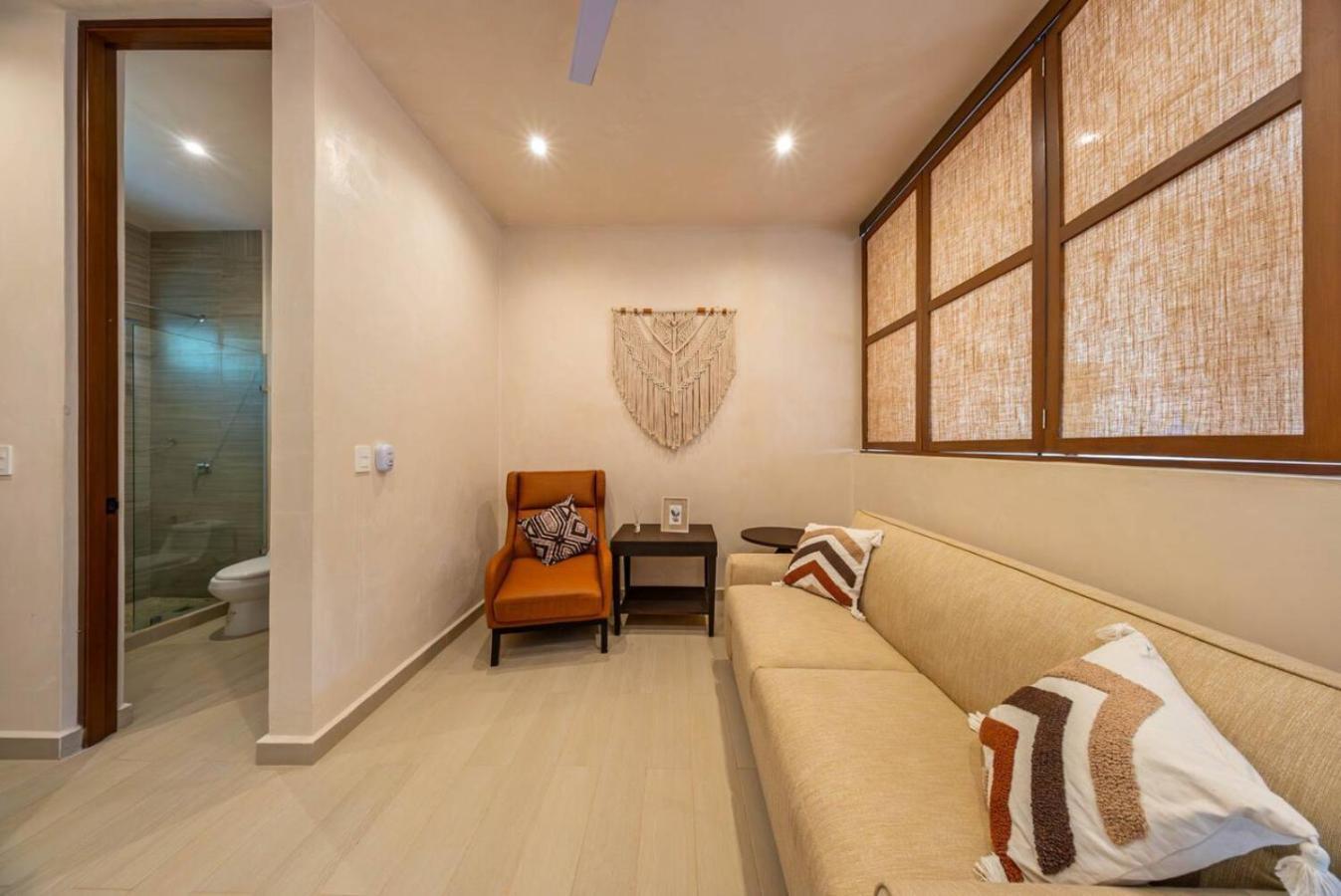 Apartment 1 Bedroom With Rooftop Pool In Jungle At Paraiso *