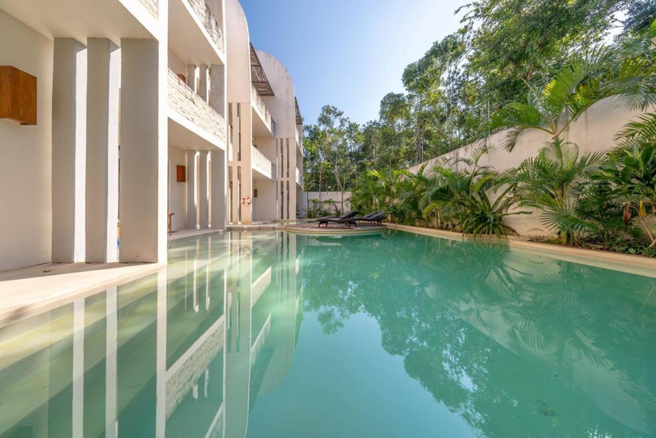 1 Bedroom With Rooftop Pool In Jungle At Paraiso Apartment *